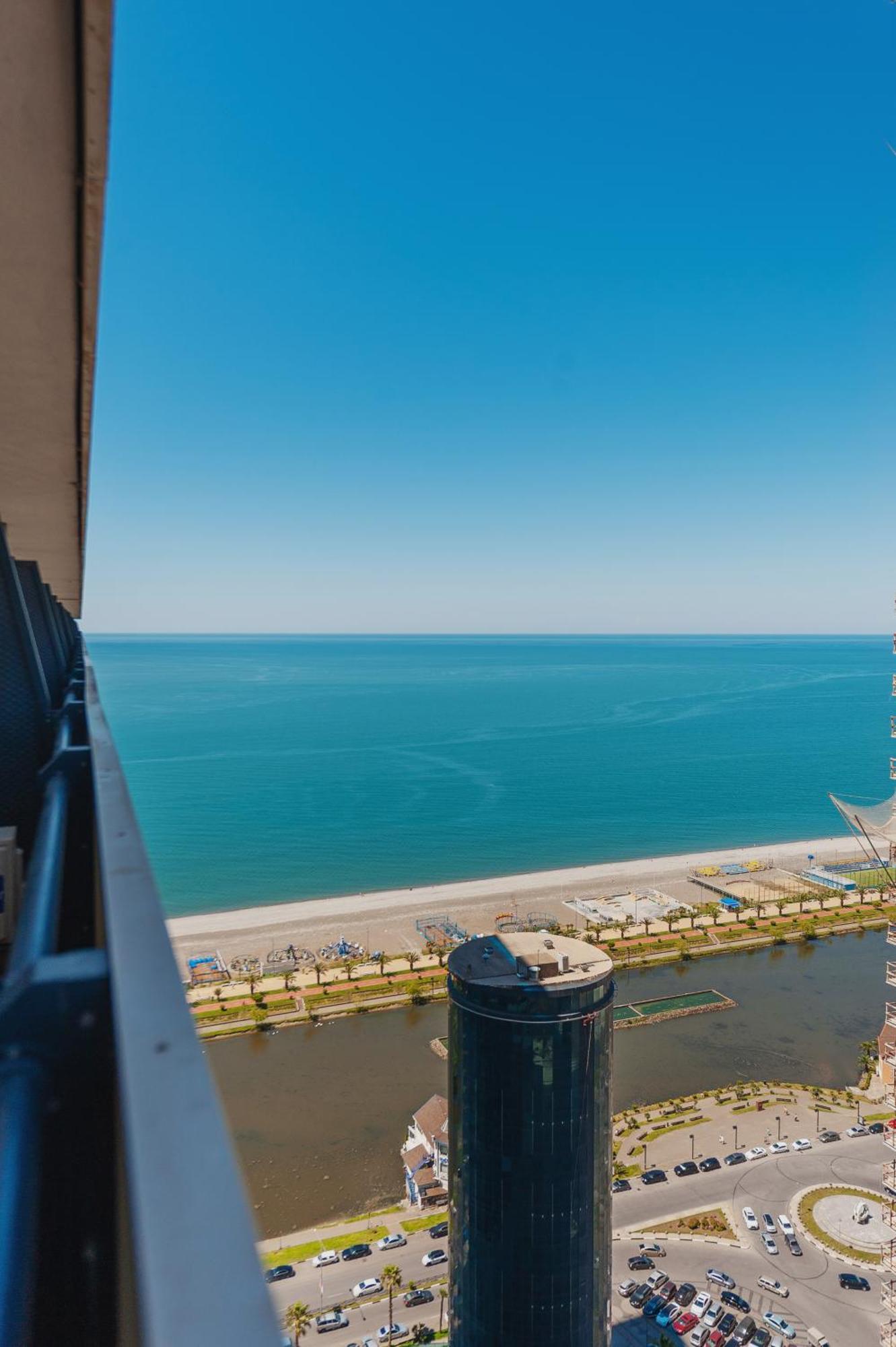 Orbi City Suite Batumi Ngoại thất bức ảnh
