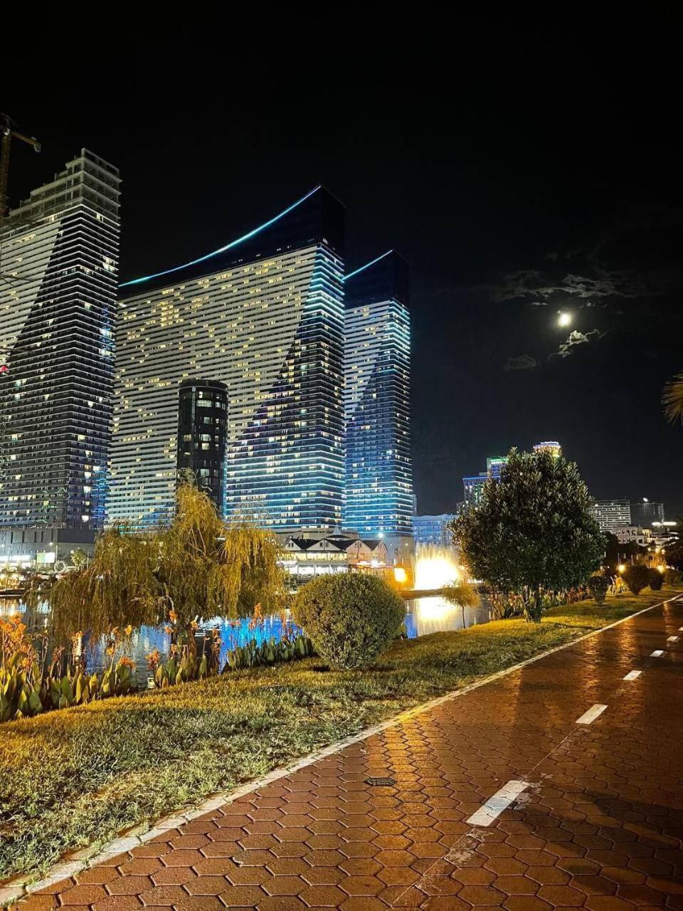 Orbi City Suite Batumi Ngoại thất bức ảnh